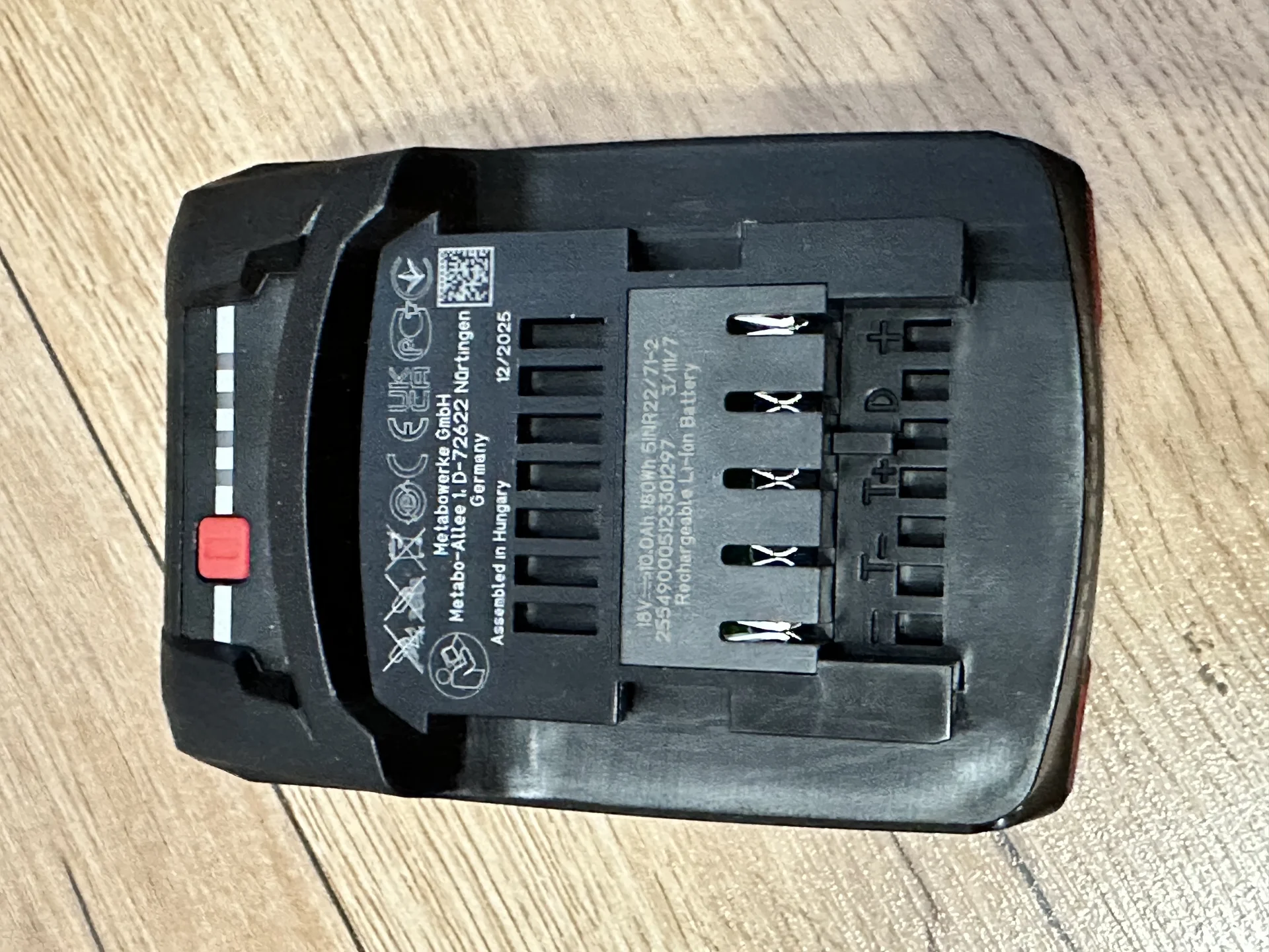Аккумулятор Metabo 18 v 10ah LiHD - миниатюра 3