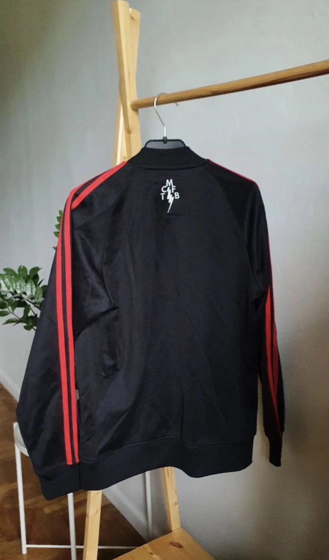 Бомбер Adidas оригинал - миниатюра 3