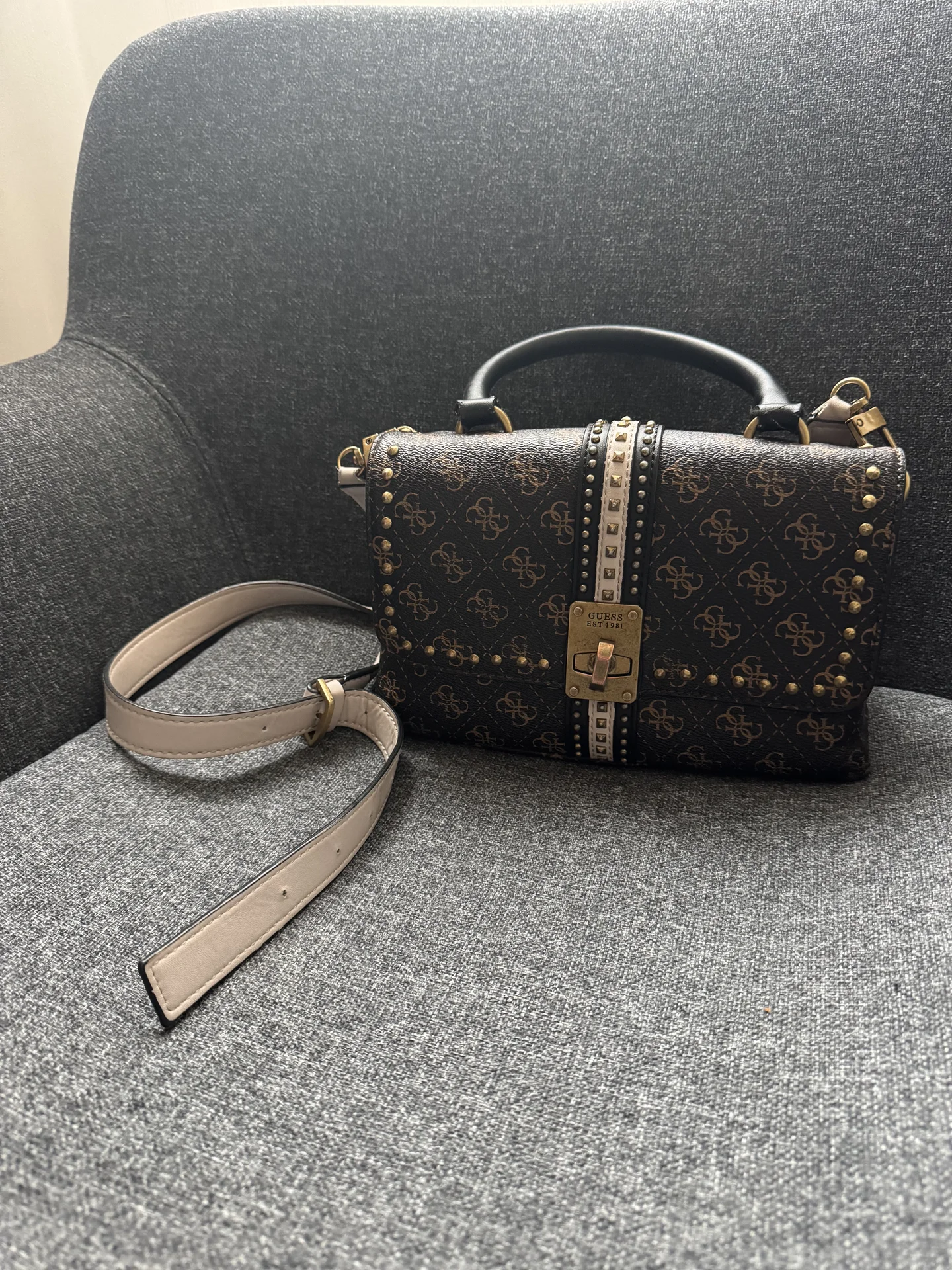 Сумка Guess - миниатюра 2