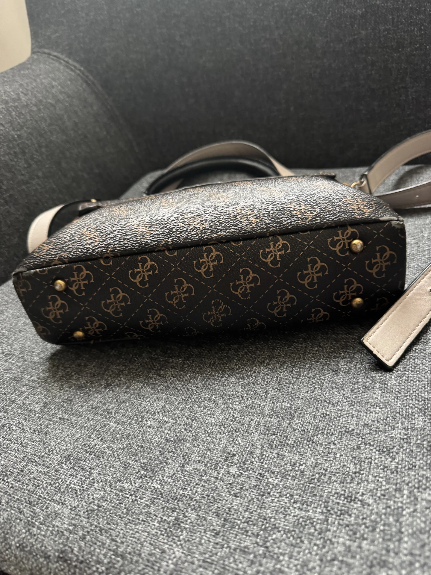 Сумка Guess - миниатюра 4