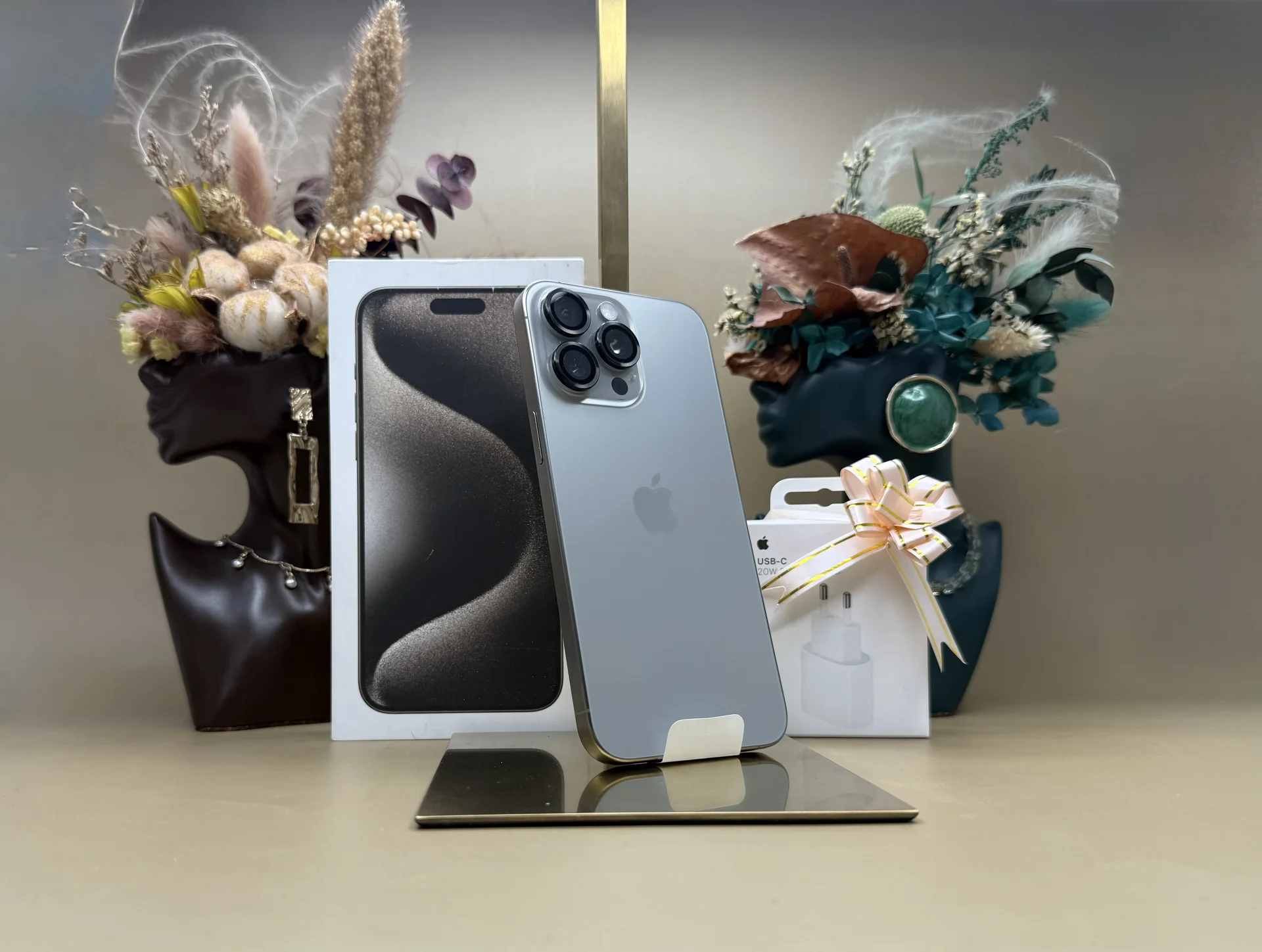 iPhone 15 Pro Max 256Gb - миниатюра 3