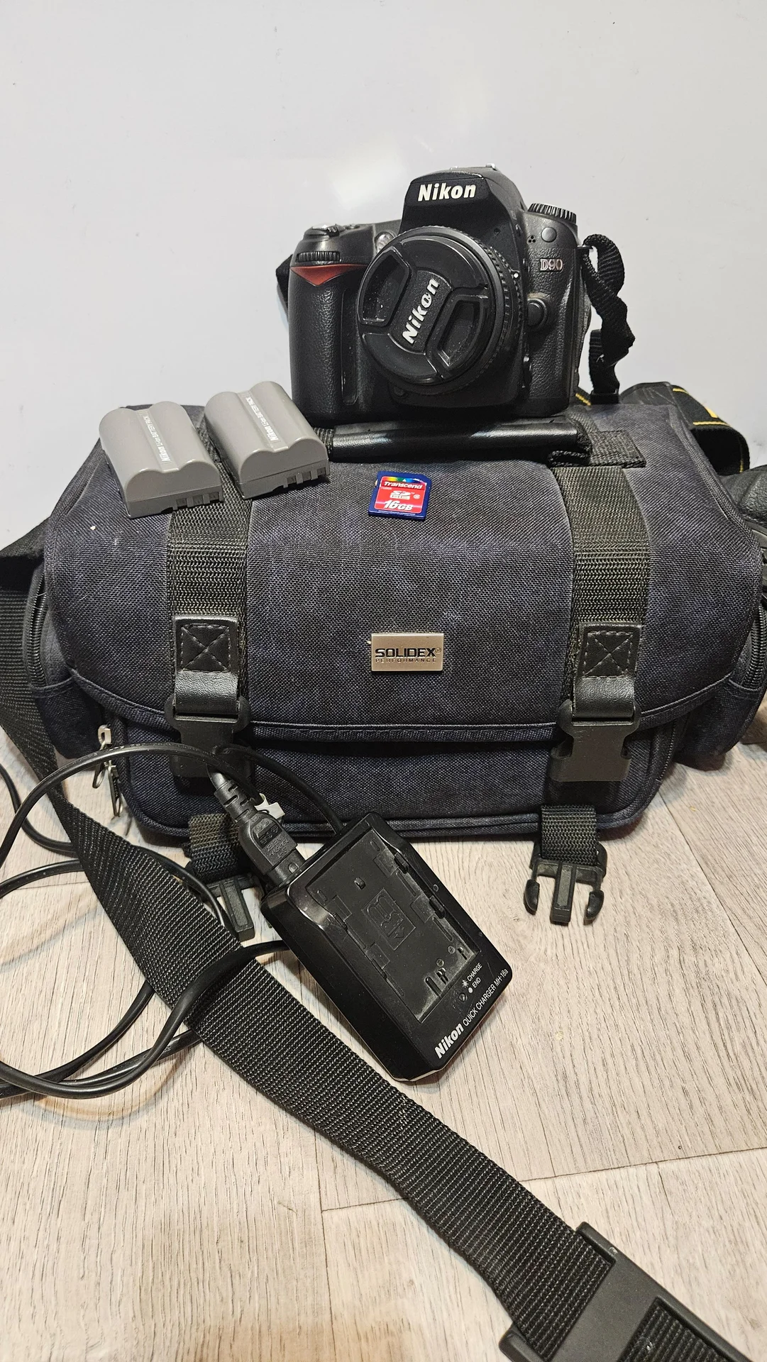 Фотоаппарат nikon d90 на портретнике - миниатюра 4