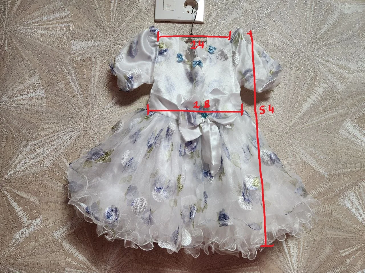 Нарядное платье для девочки 4-5лет - миниатюра 2