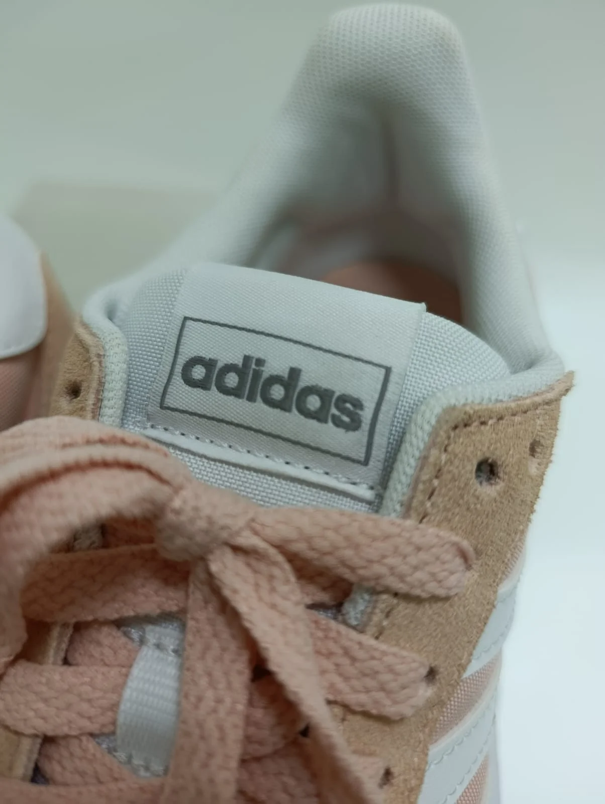 Кроссовки Adidas RUN 60s 2.0. Оригинал, новые - миниатюра 2