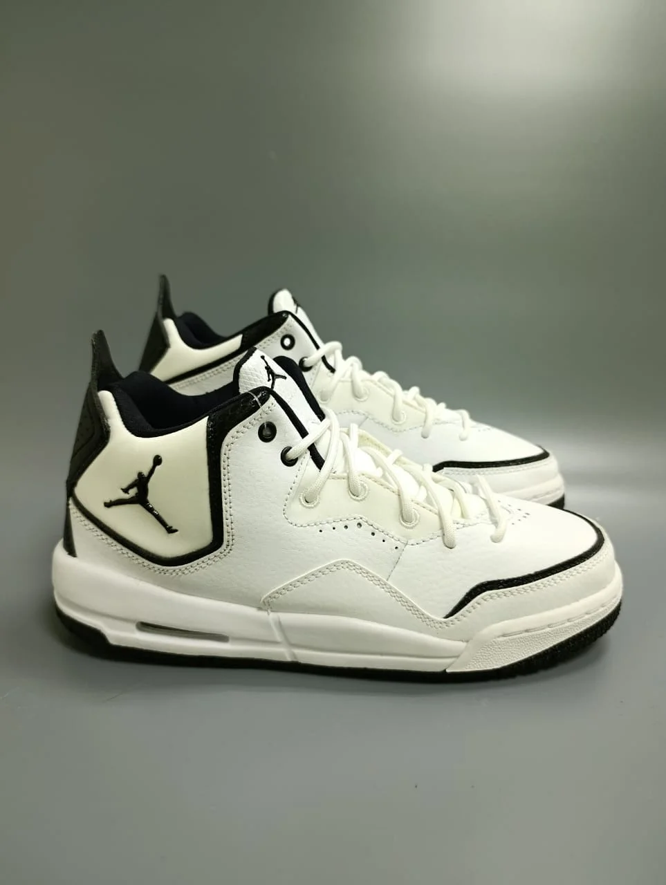 Кроссовки AirJordan Courtside 23 - изображение 1