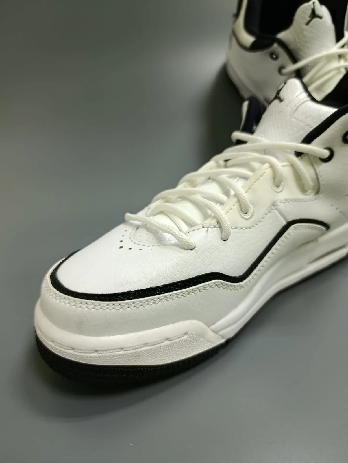 Кроссовки AirJordan Courtside 23 - миниатюра 3