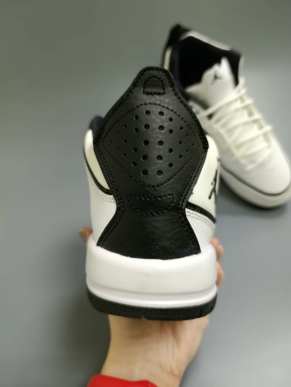 Кроссовки AirJordan Courtside 23 - миниатюра 4