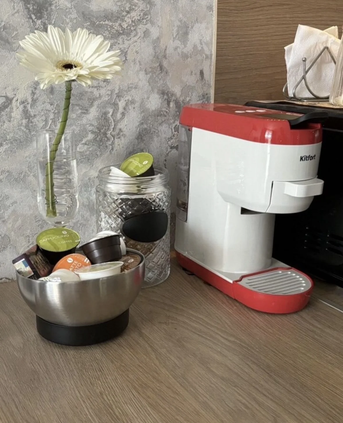Кофеварка электрическая капсульная Kitfort КТ-7105 - миниатюра 2