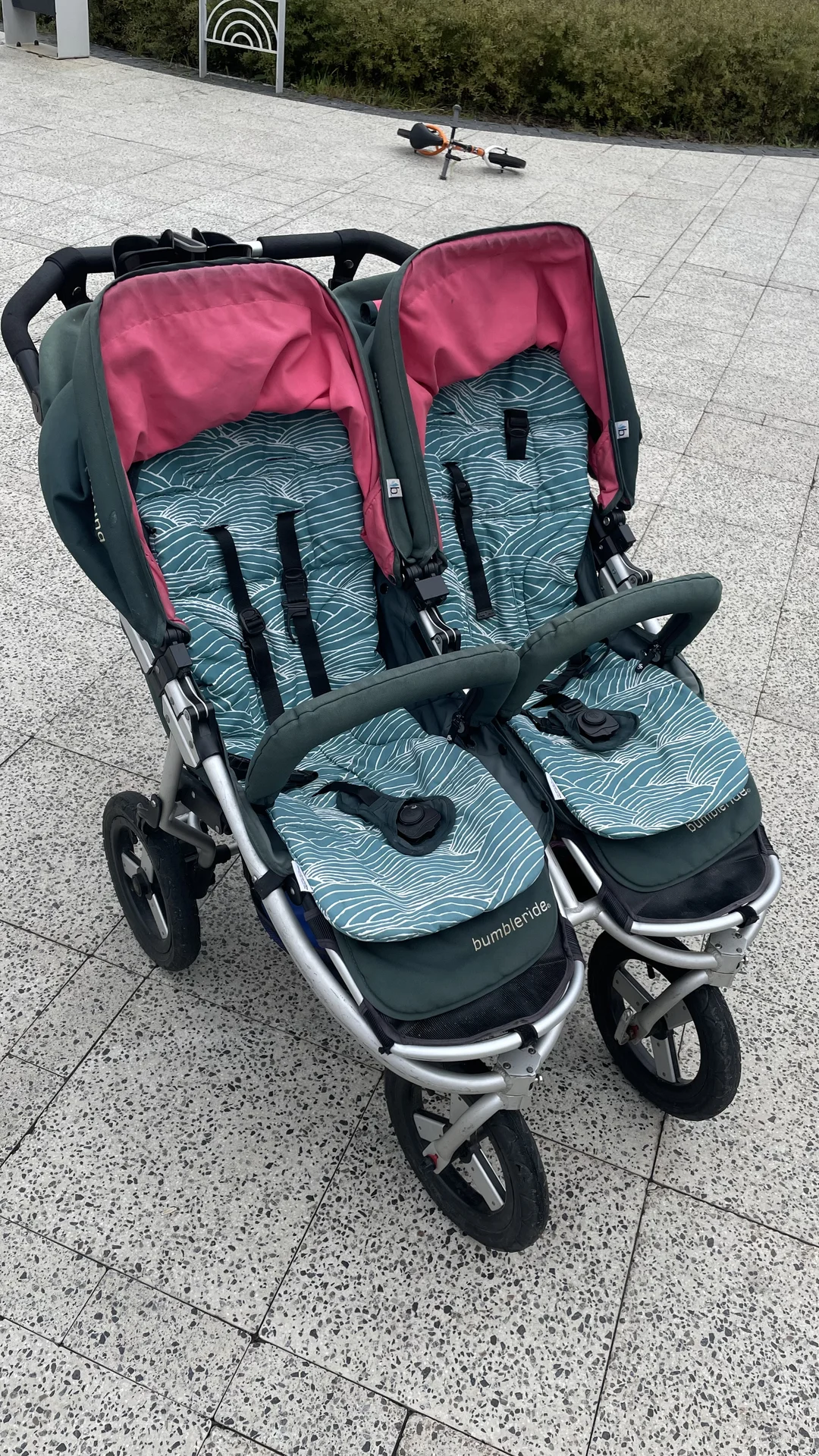 Коляска для двойни 2 в 1 bumbleride inde twin - миниатюра 3