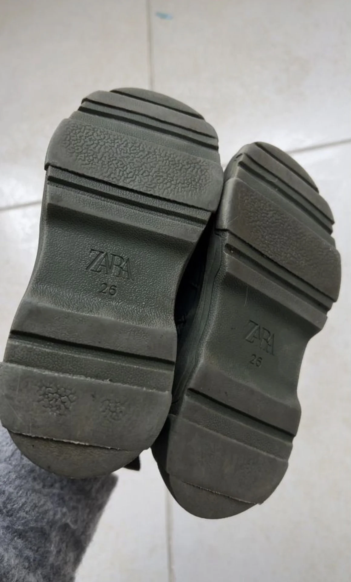 Ботинки Zara детские 26р - миниатюра 3