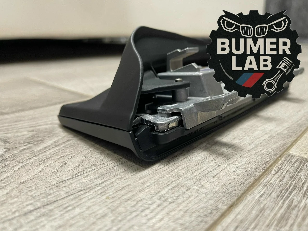 Крышка монитора NBT EVO F20 F22 - миниатюра 12