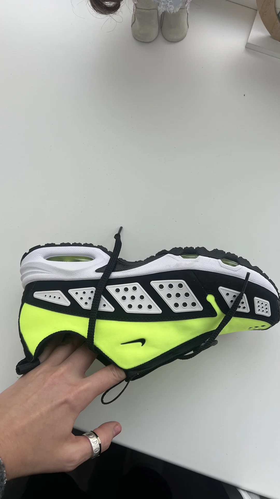 Кроссовки Nike Air Max Sndr electric green - миниатюра 2