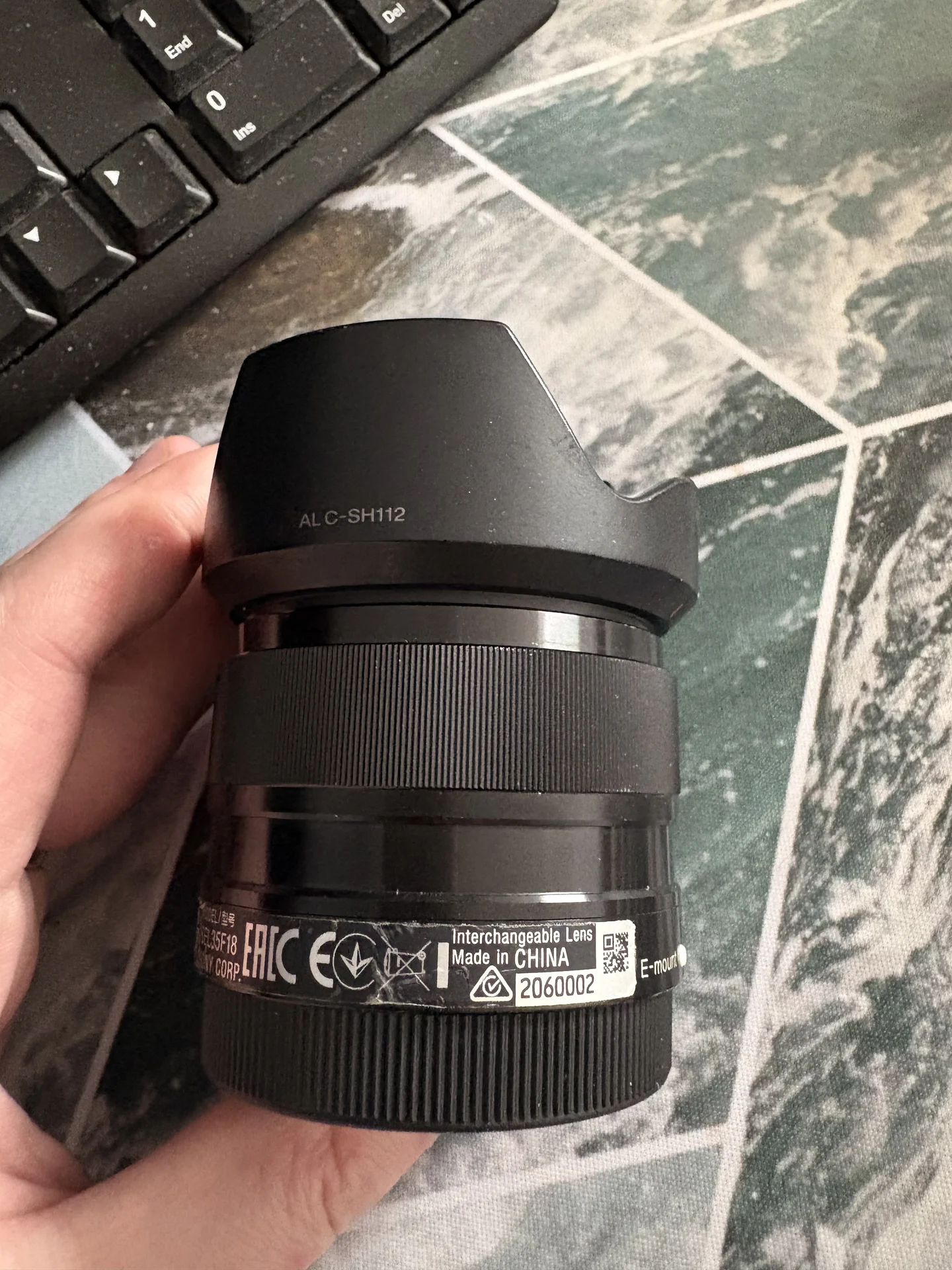 Объектив Sony E 35mm f/1.8 OSS (SEL35F18) - миниатюра 2