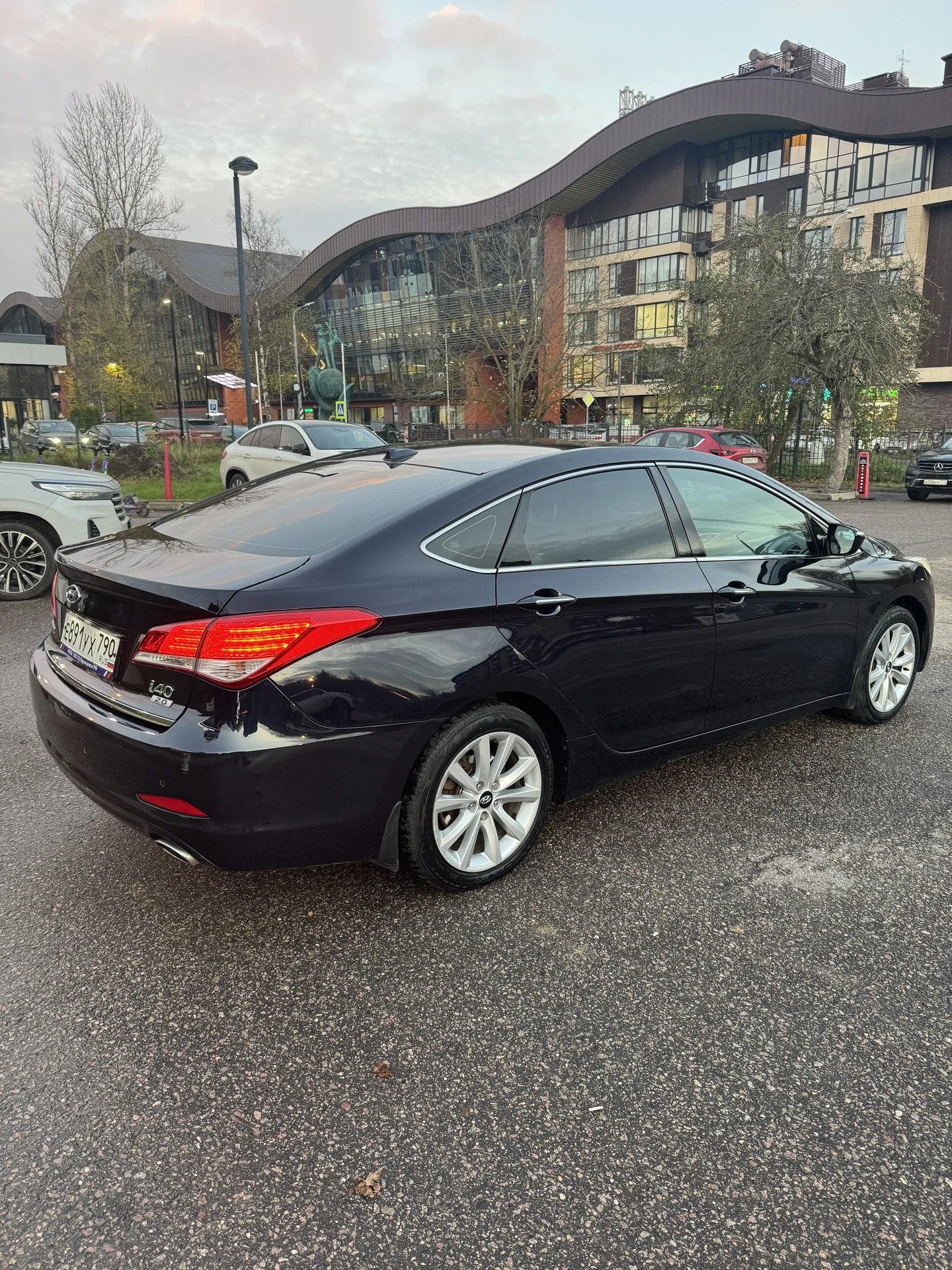 Автомобиль Hyundai i40 2.0 AT - миниатюра 6