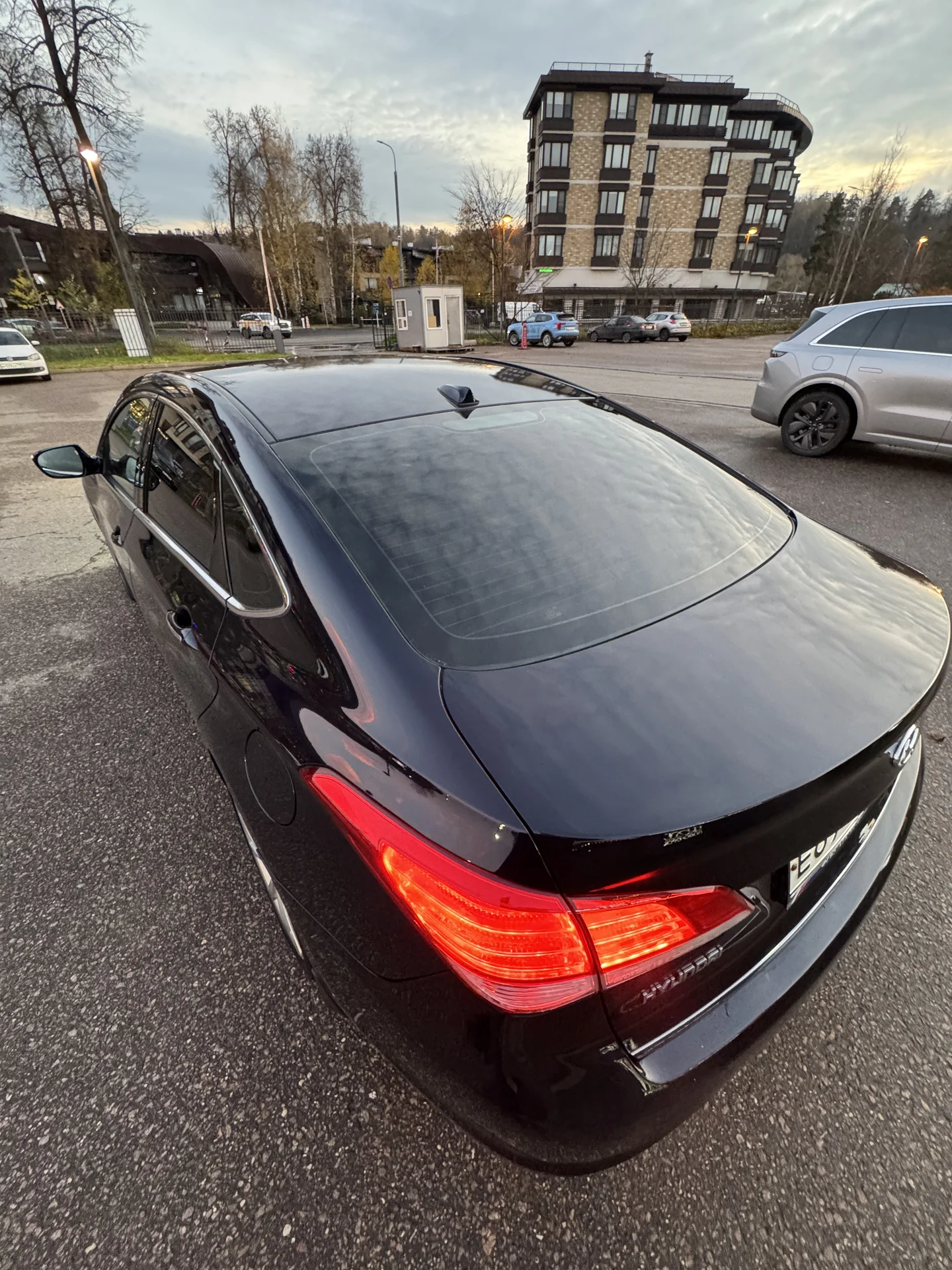 Автомобиль Hyundai i40 2.0 AT - миниатюра 8