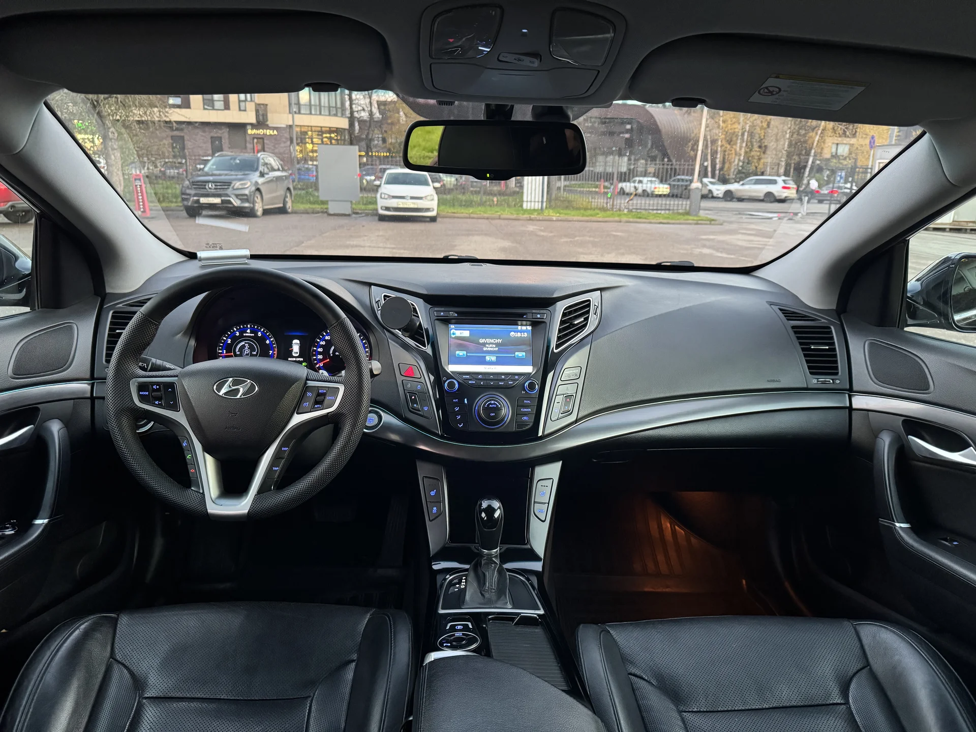 Автомобиль Hyundai i40 2.0 AT - миниатюра 14