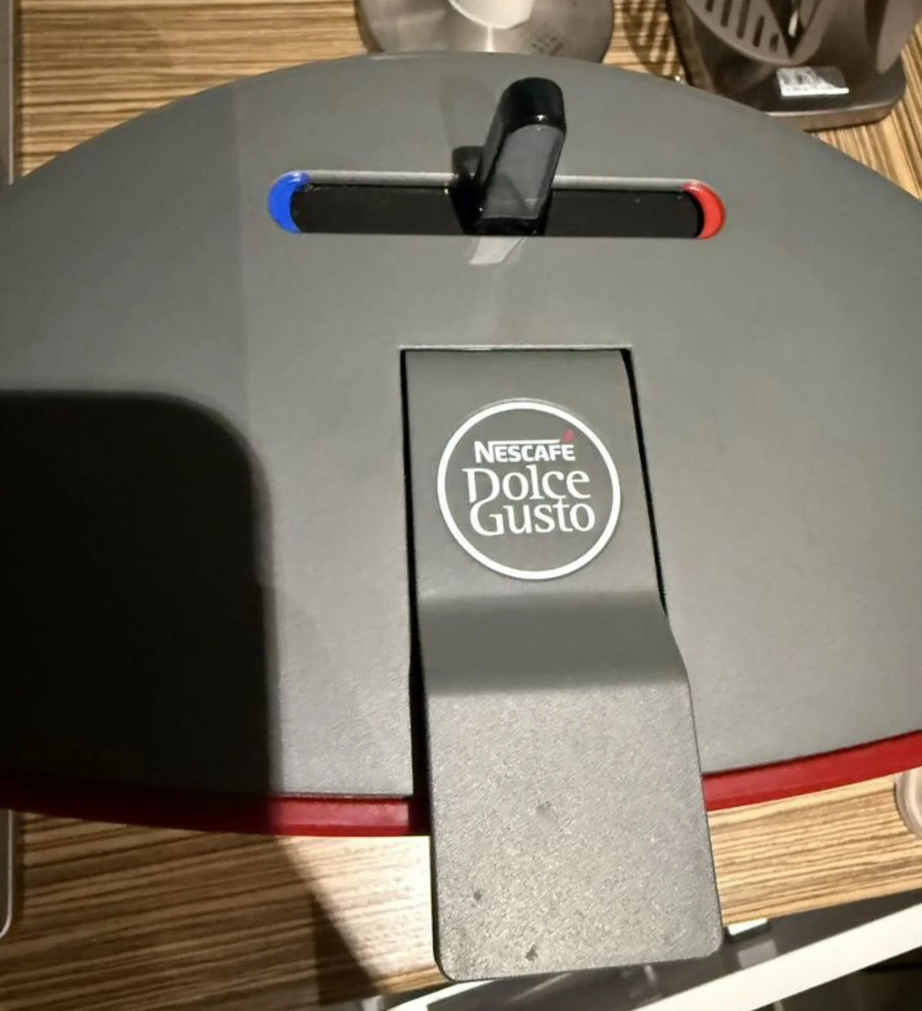 Караульная кофемашина Dolce Gusto Krups - миниатюра 2