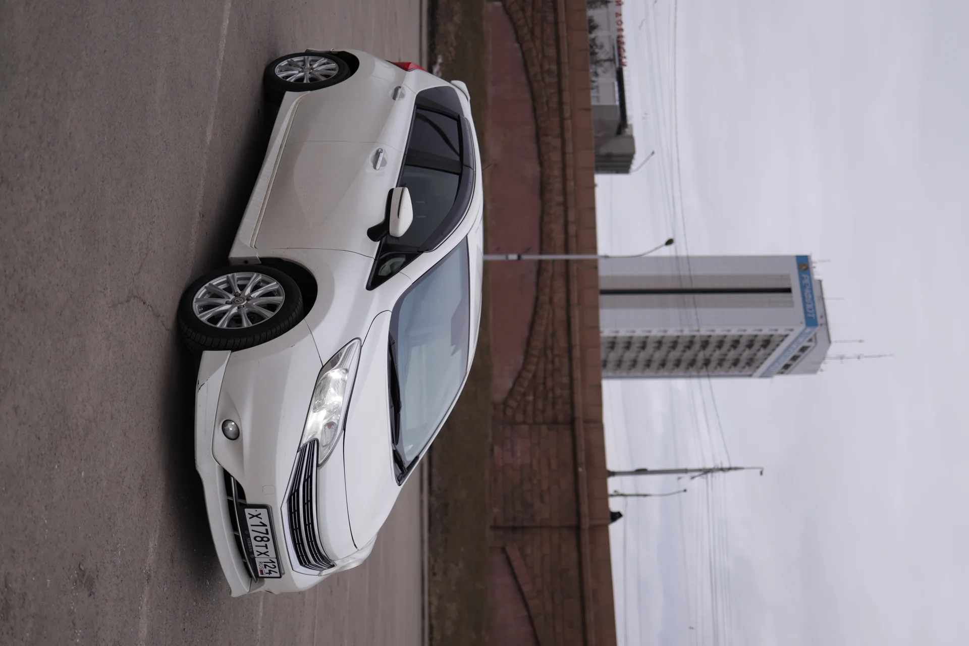 Nissan Note 2015 - изображение 1