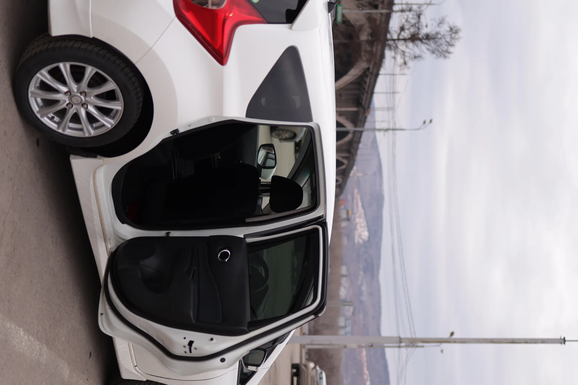 Nissan Note 2015 - миниатюра 8