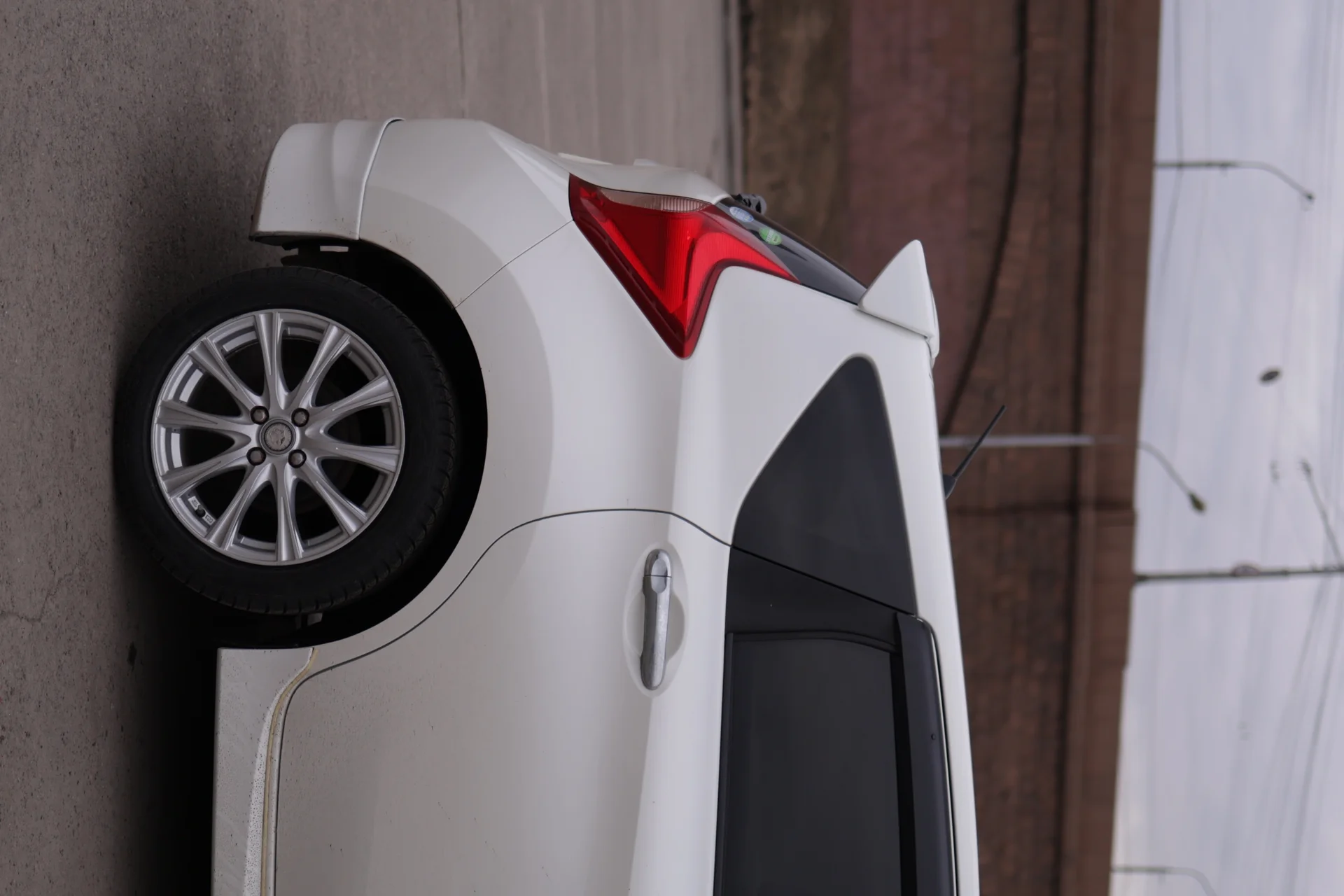 Nissan Note 2015 - миниатюра 9