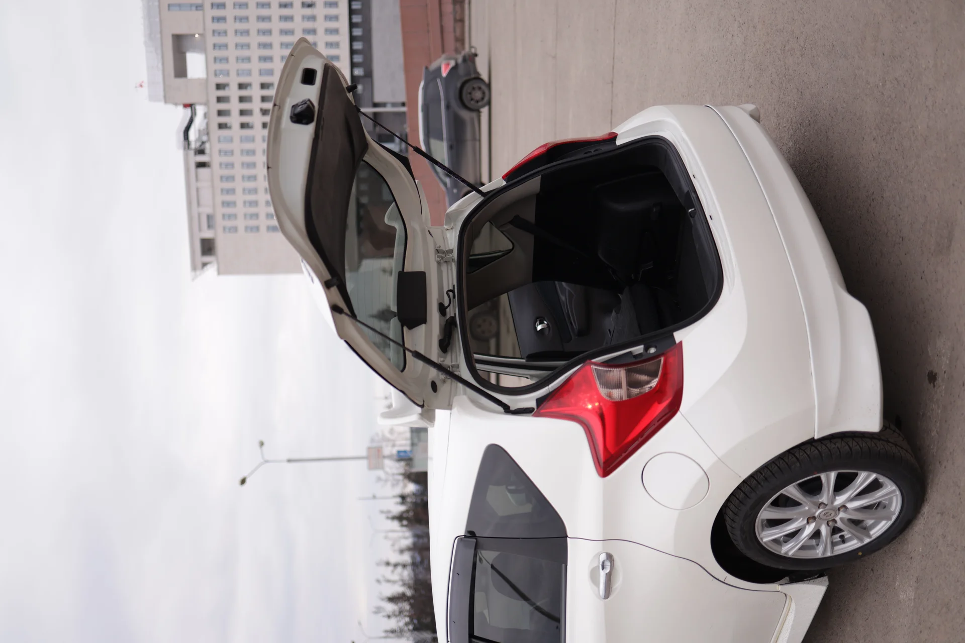 Nissan Note 2015 - миниатюра 14
