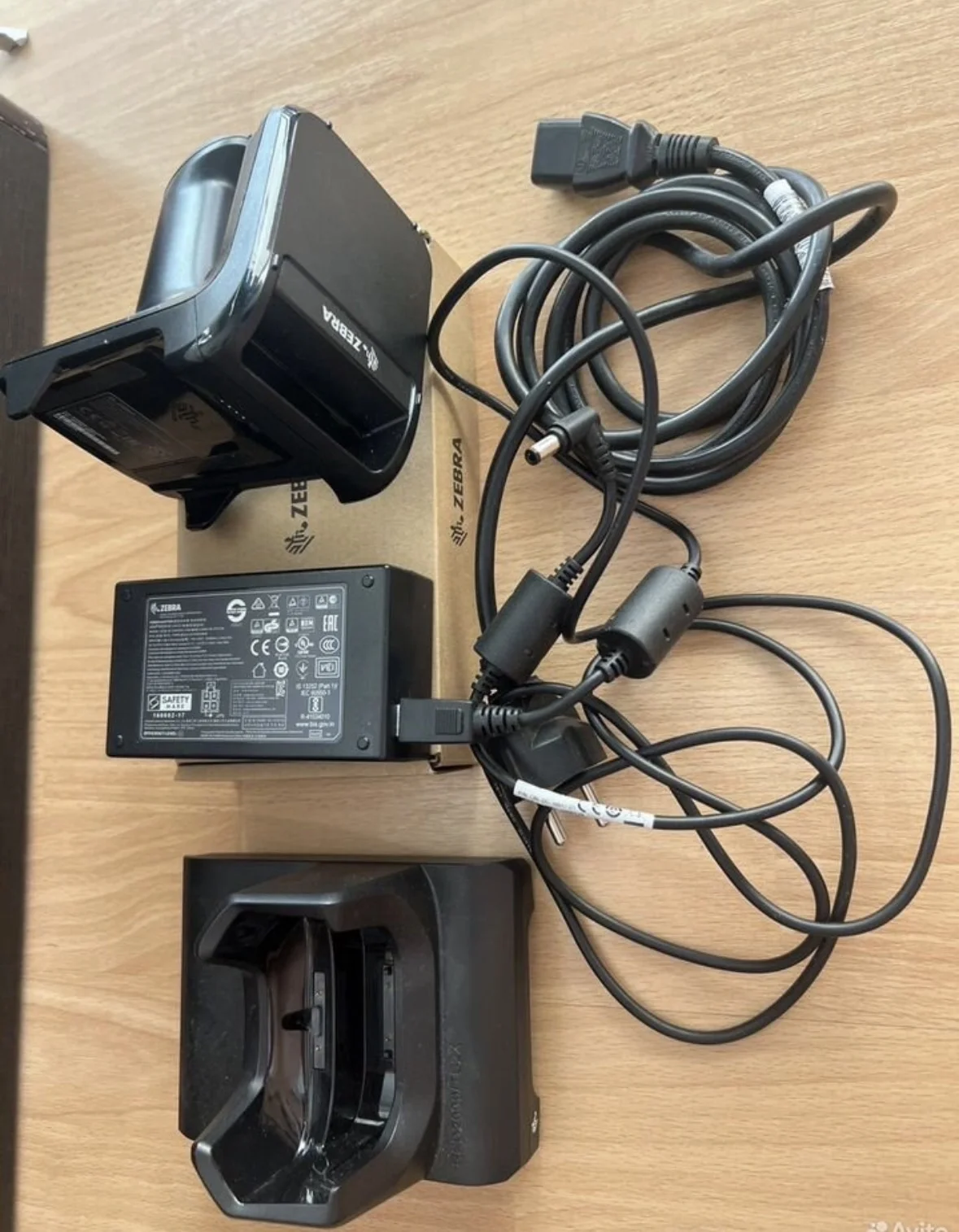 Считыватель мобильный zebra rfd2000 - миниатюра 2