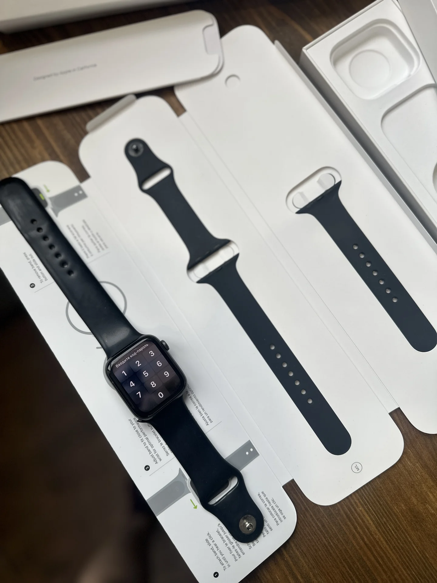 Часы apple watch se 44mm (space gray) - миниатюра 2