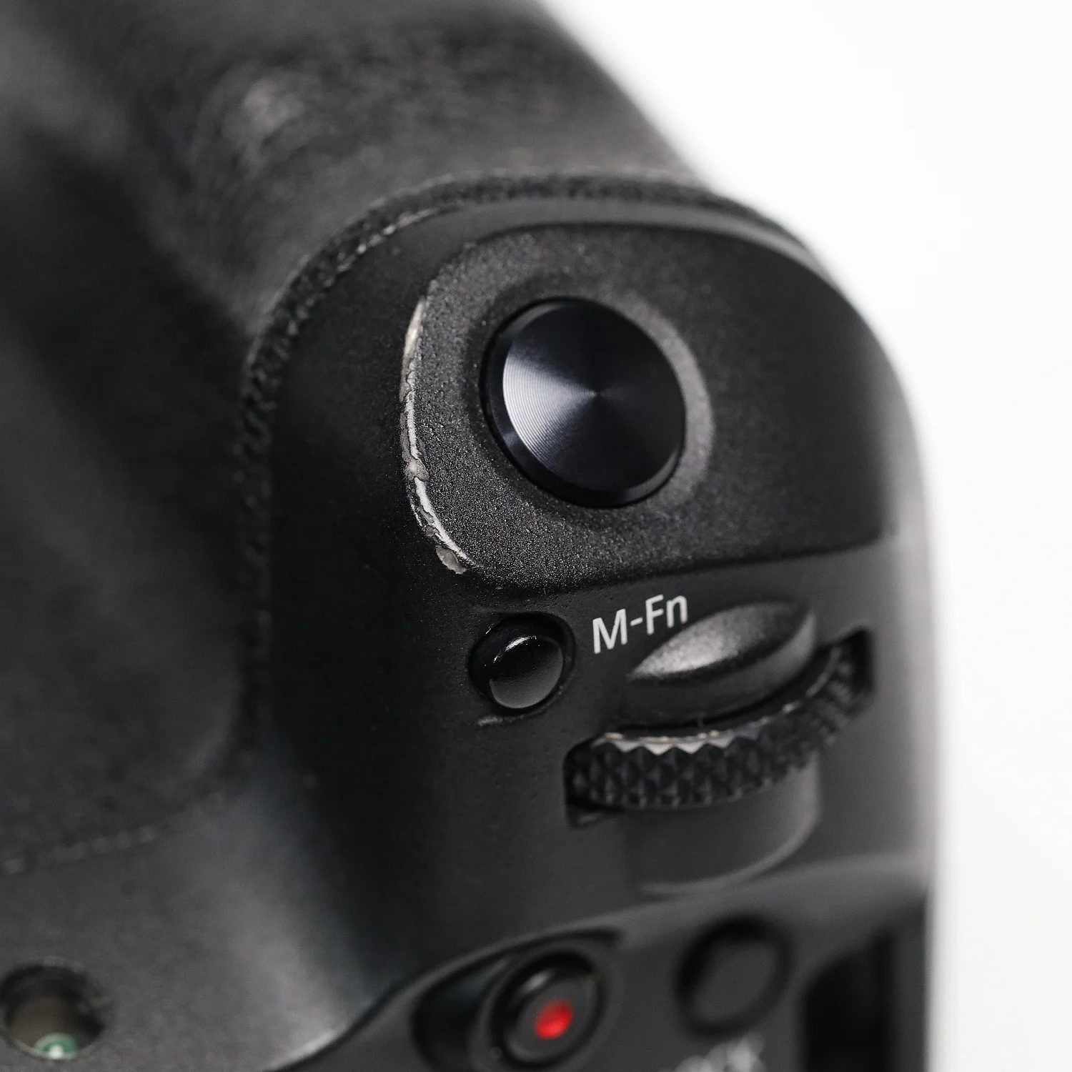 Фотоаппарат Canon EOS R body - миниатюра 9