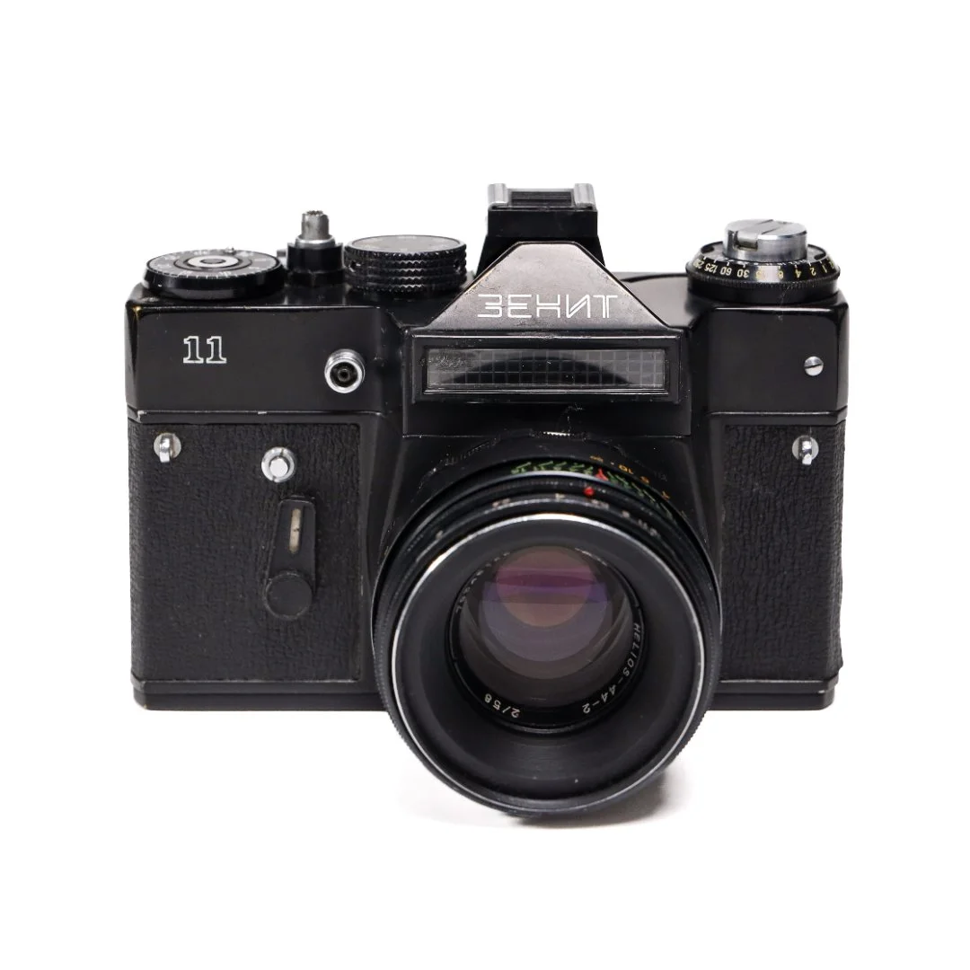 Фотоаппарат Зенит 11 + Гелиос 44-2 - миниатюра 2