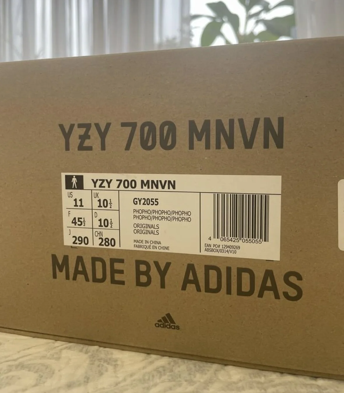 Кроссовки Adidas Yeezy Boost 700 mnvn - миниатюра 7