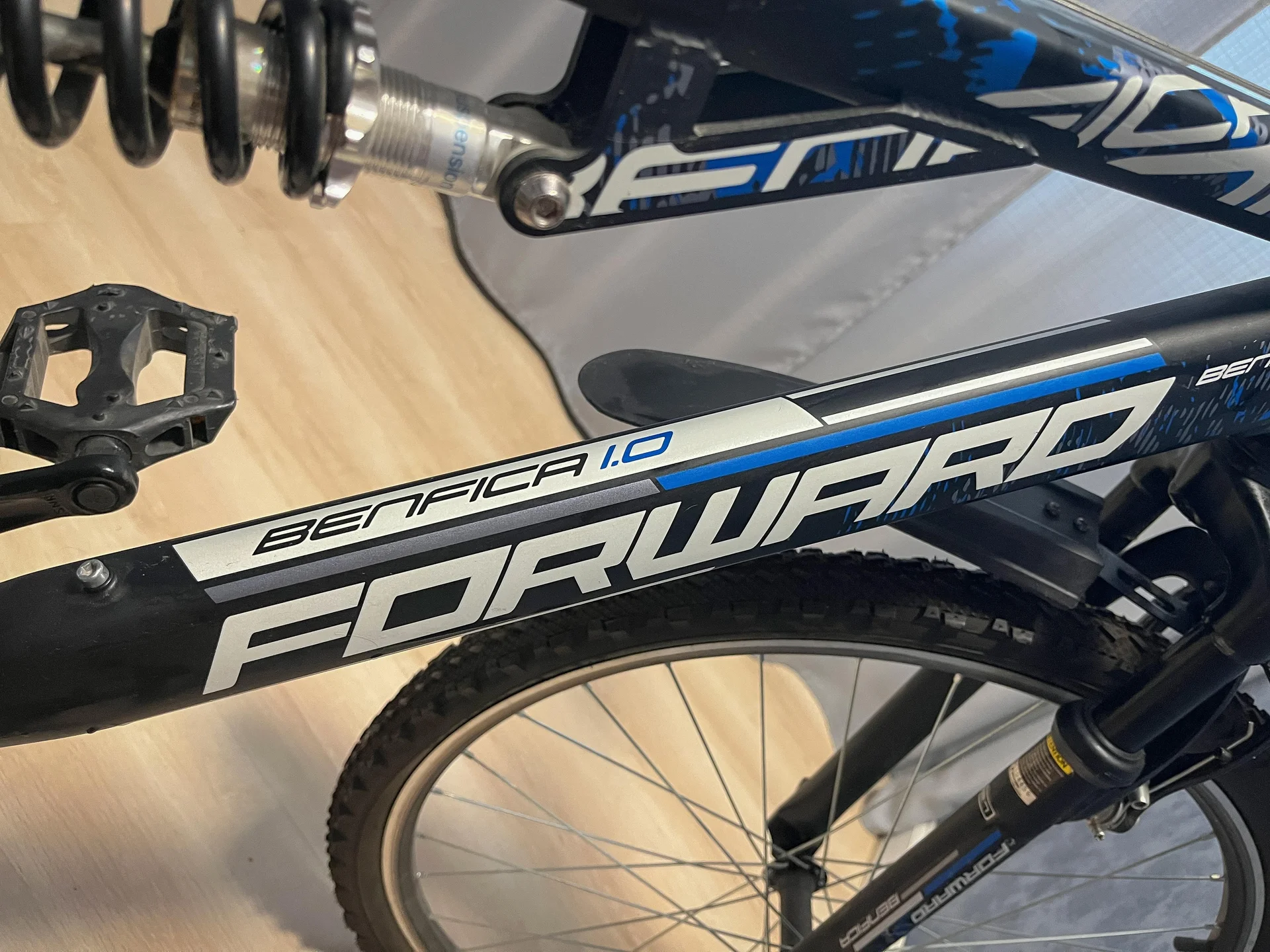 Forward Benfica 1.0, 26", рама 18", 18 скоростей - миниатюра 2