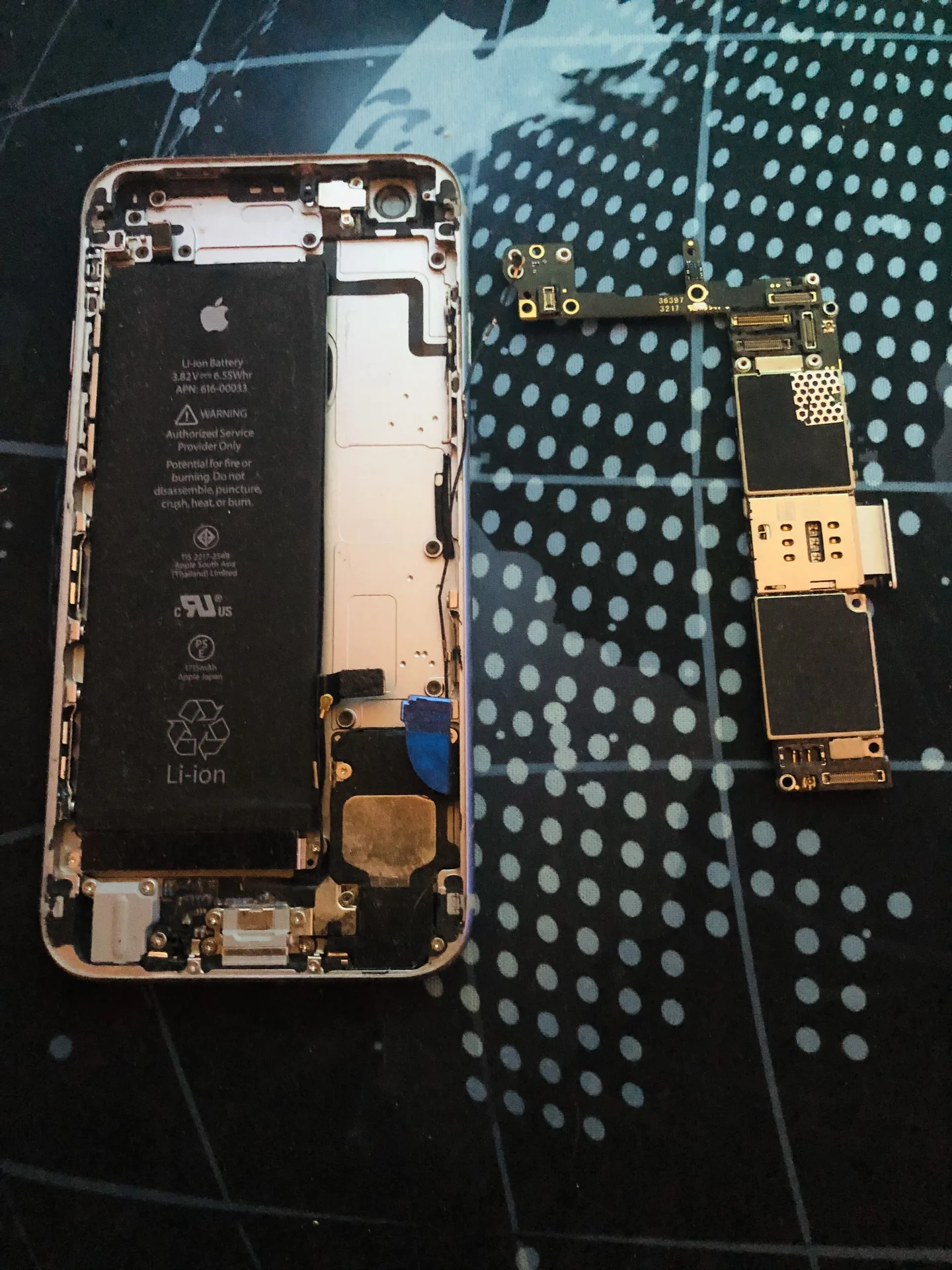iPhone 6s - 7 в разборе - миниатюра 4
