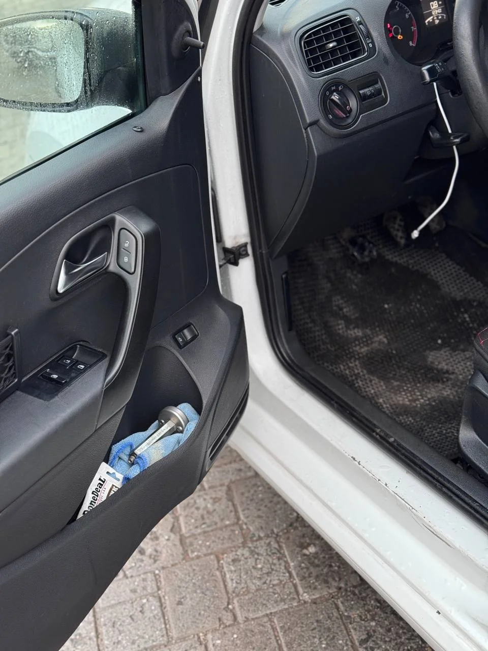 Volkswagen polo 1,6 MT, 2015 - миниатюра 4
