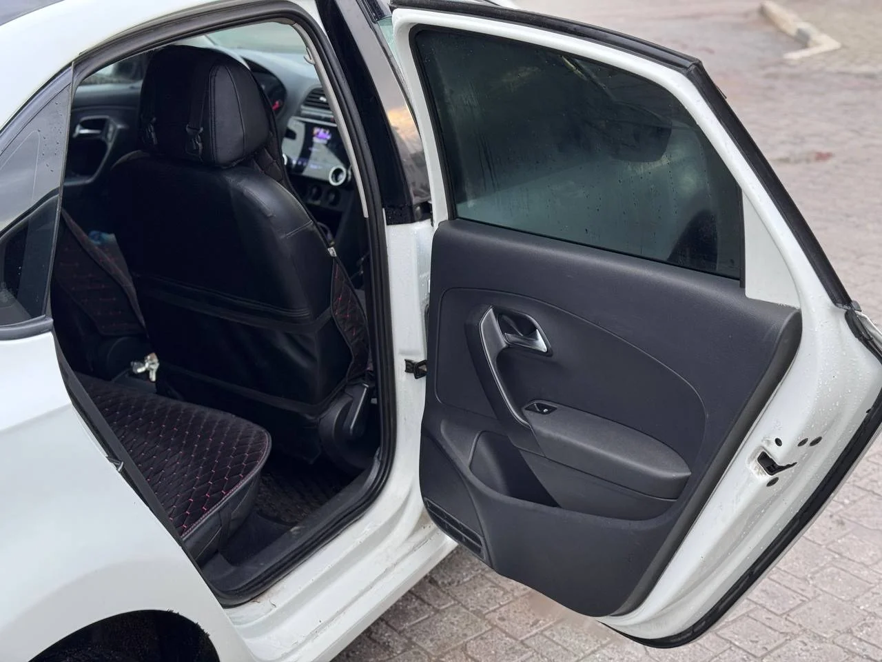 Volkswagen polo 1,6 MT, 2015 - миниатюра 6