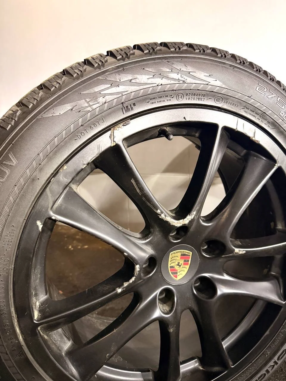 Колёса в сборе R20 Porsche Cayenne — Nokian Hakkap - миниатюра 2