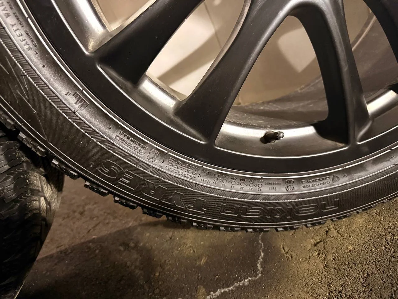 Колёса в сборе R20 Porsche Cayenne — Nokian Hakkap - миниатюра 5