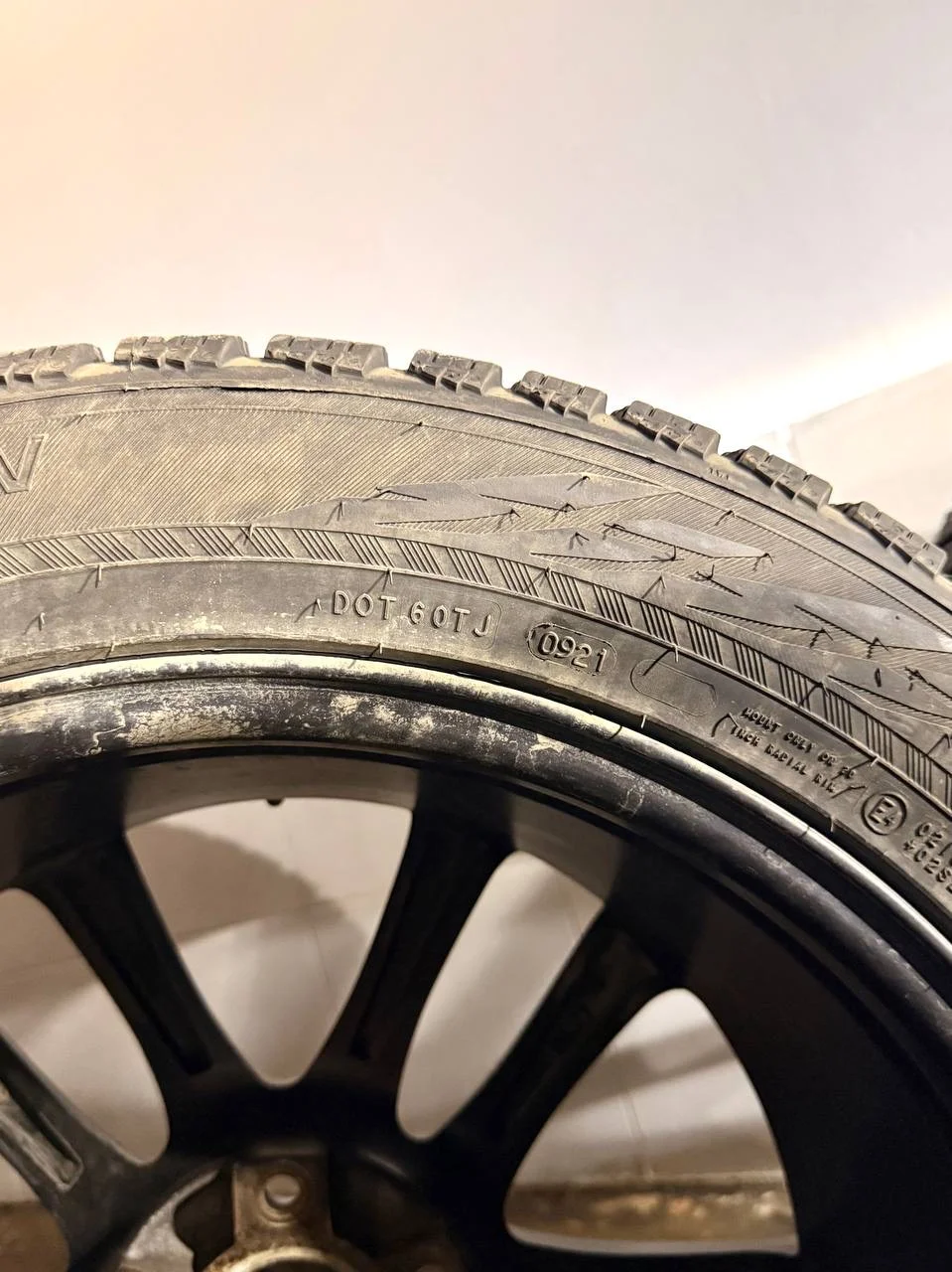 Колёса в сборе R20 Porsche Cayenne — Nokian Hakkap - миниатюра 6