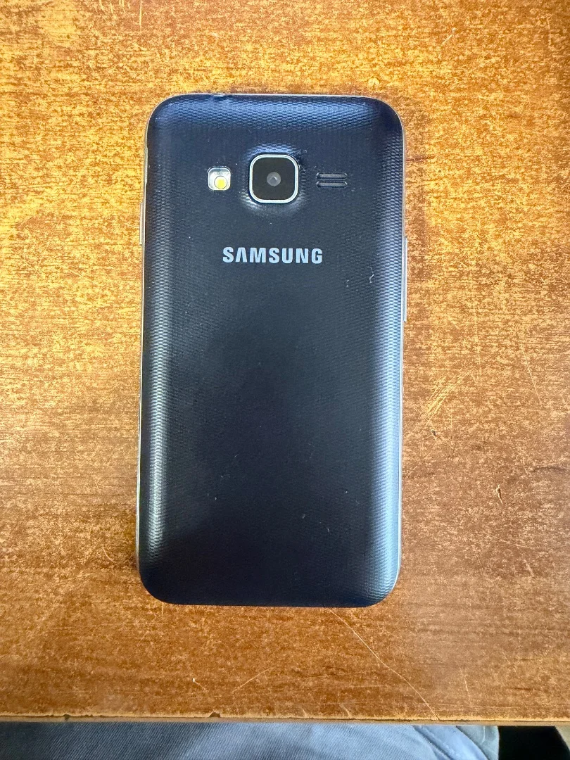 Samsung galaxy j1 mini prime - миниатюра 2