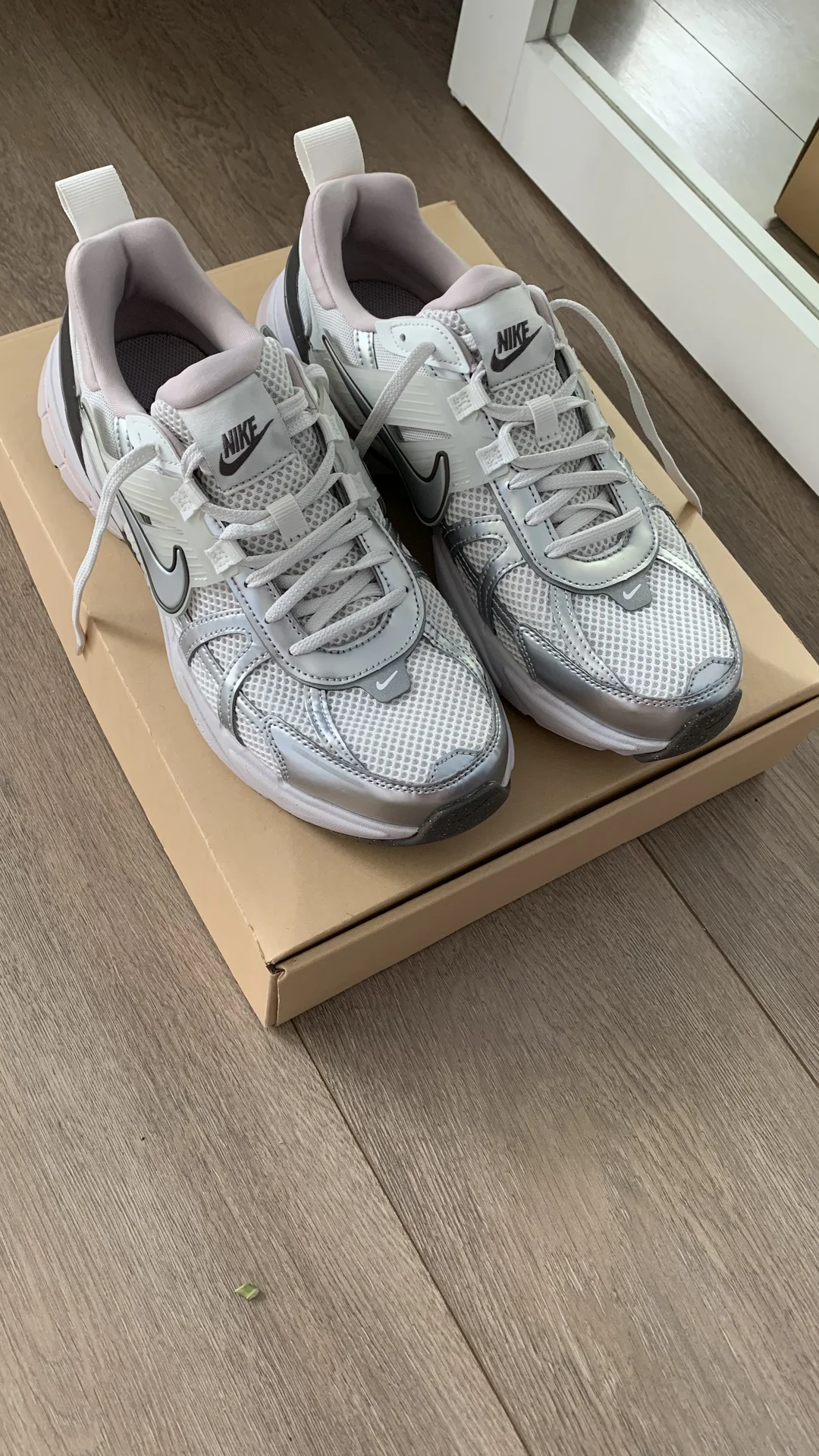 Nike V2K Run - изображение 1