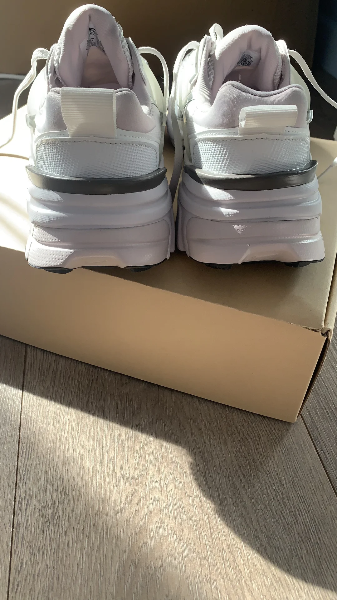 Nike V2K Run - миниатюра 5