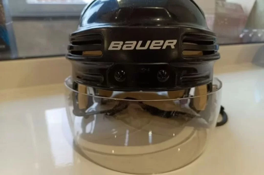 Шлем хоккейный Bauer - изображение 1