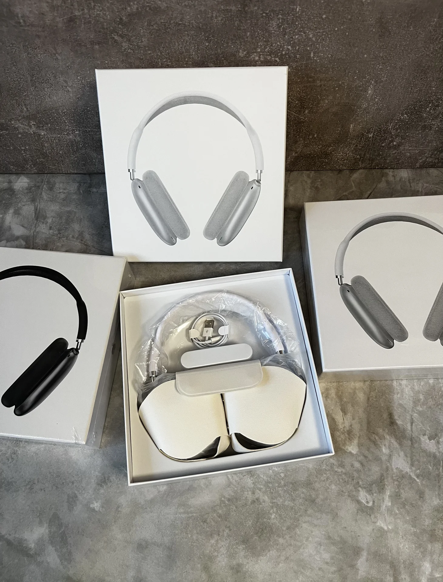 Наушники Apple AirPods Max 2 - миниатюра 2