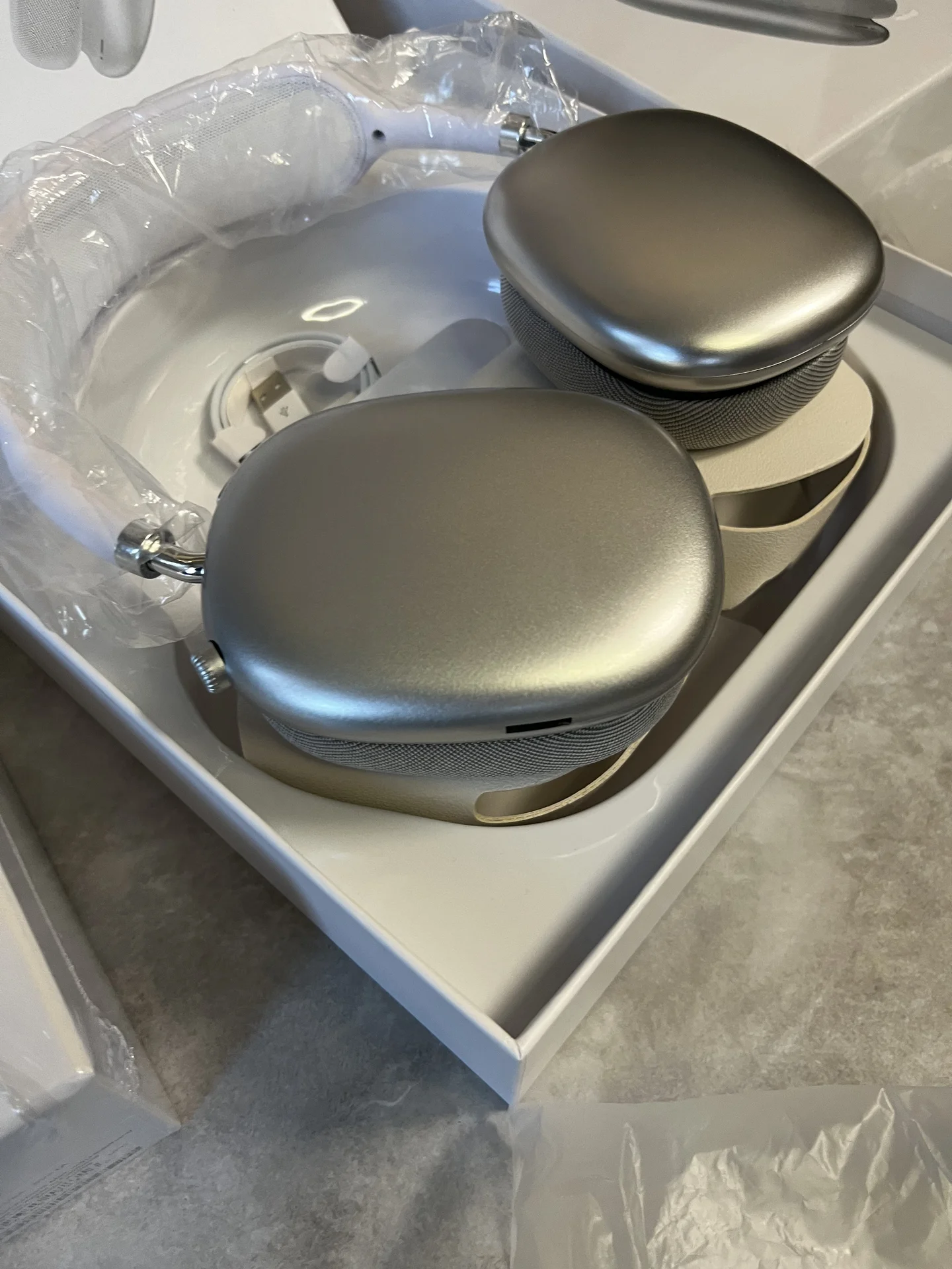 Наушники Apple AirPods Max 2 - миниатюра 6