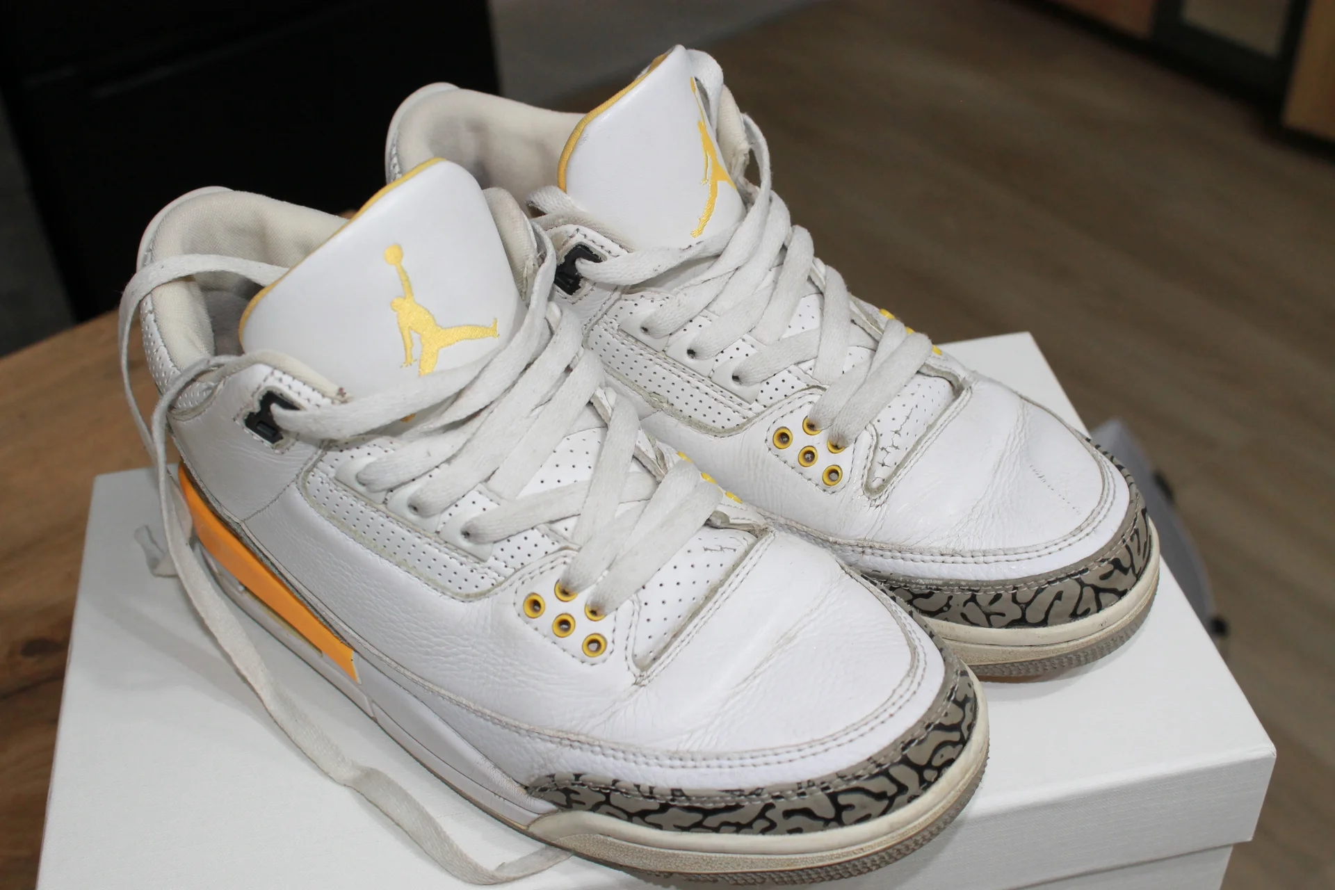 Кроссовки Air Jordan 6 40 EUR, 6 UK - изображение 1