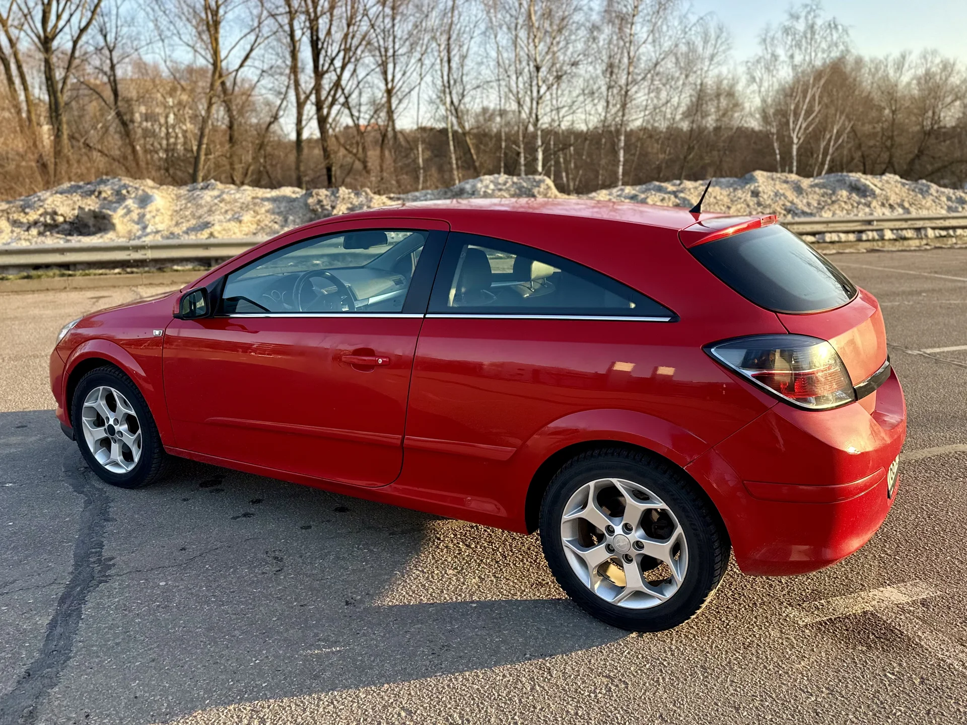 Opel Astra GTC - миниатюра 6
