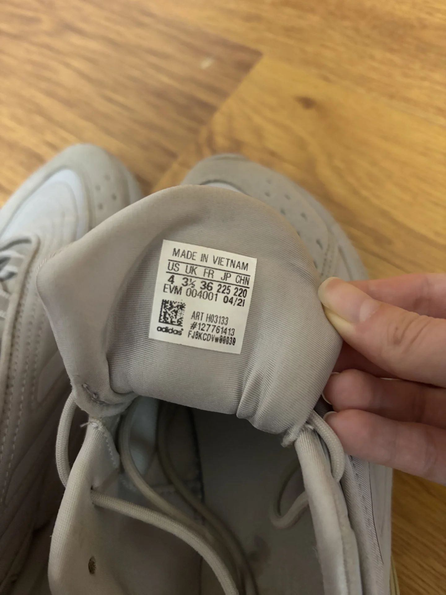 Кроссовки adidas ozelia 36 размер - миниатюра 2