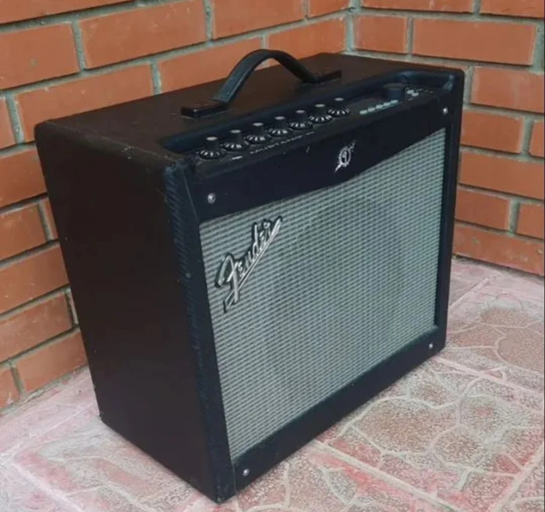Гитарный комбоусилитель Fender Mustang III 100вт - миниатюра 4