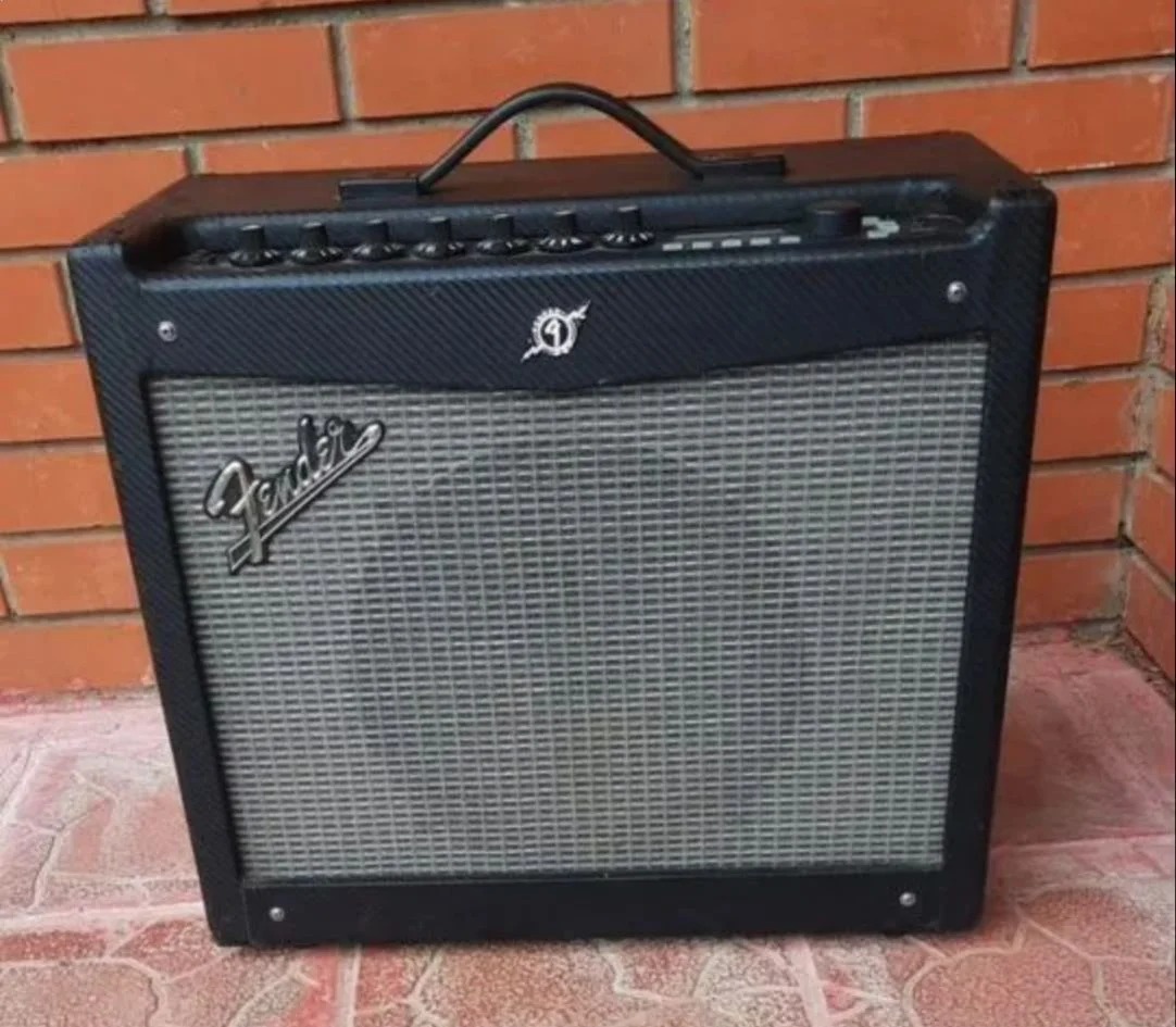 Гитарный комбоусилитель Fender Mustang III 100вт - миниатюра 5