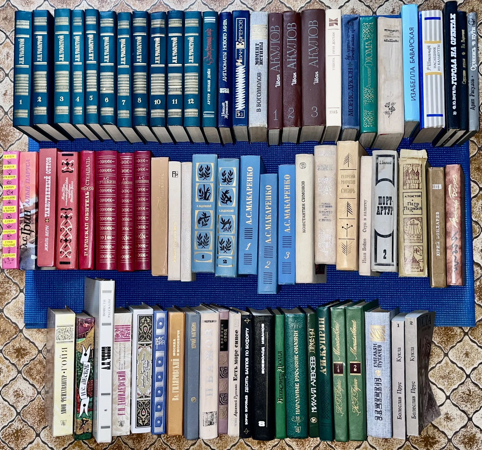 Книги штучно и оптом
