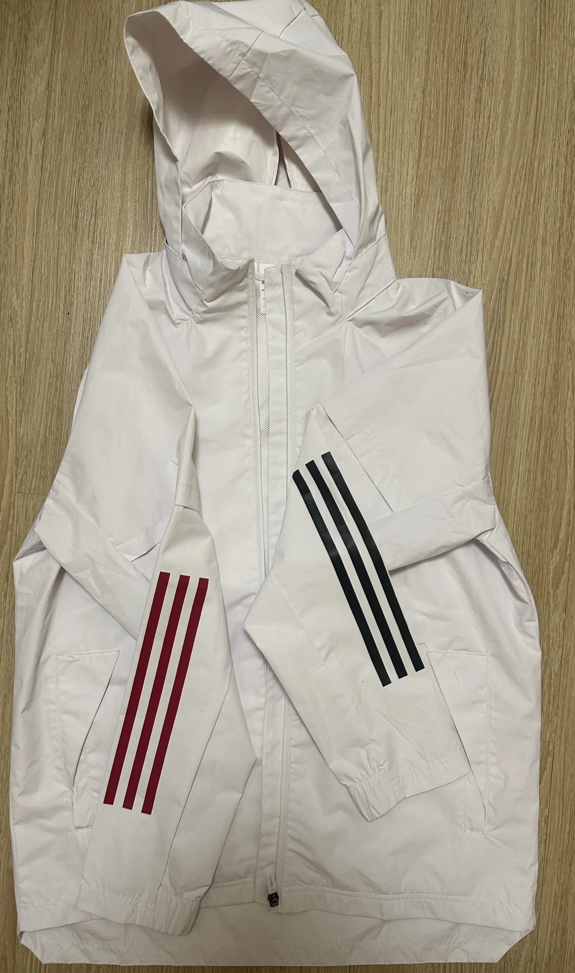 Ветровка спортивная adidas Real Madrid - миниатюра 6